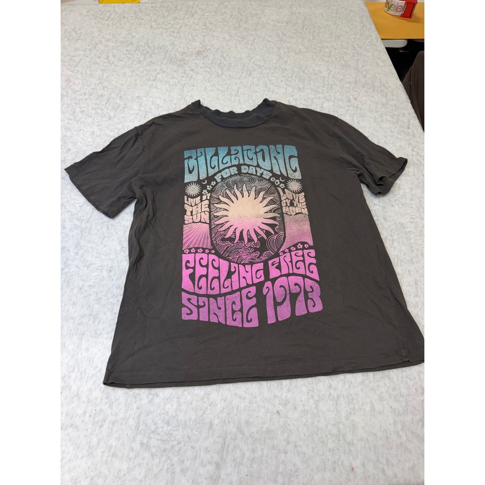 Billabong Feeling Free Since 1973 Sun Graphic T-Shirt Charcoal Gray Small NWOT
